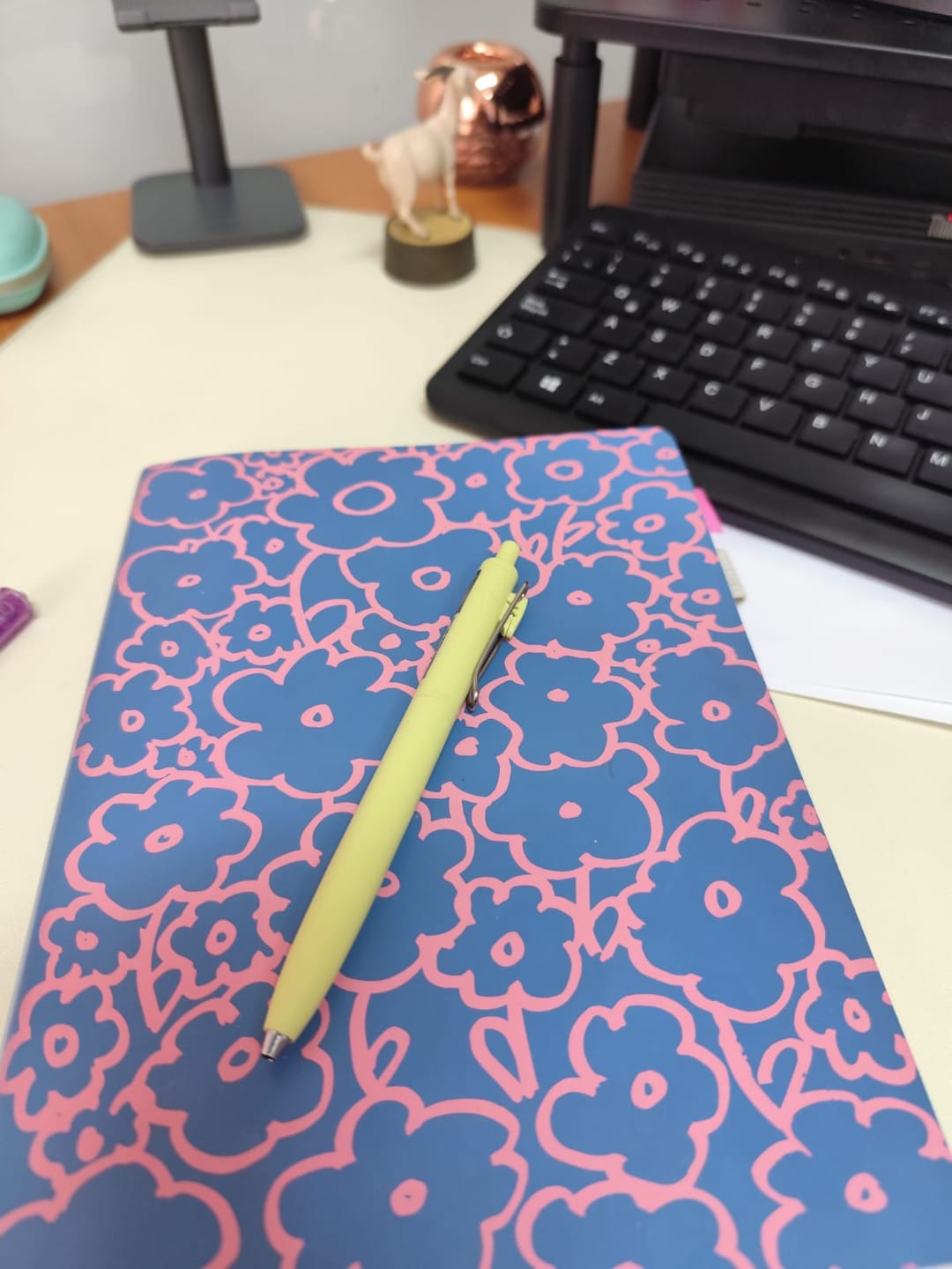 Customer photo review of Uni-ball One F - Bolígrafo Tinta Gel Colores 0,38 mm