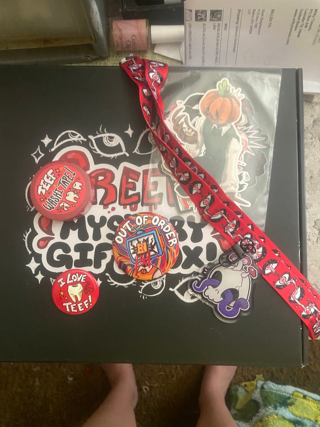 Customer photo review of Creepy Mystery Gift Box