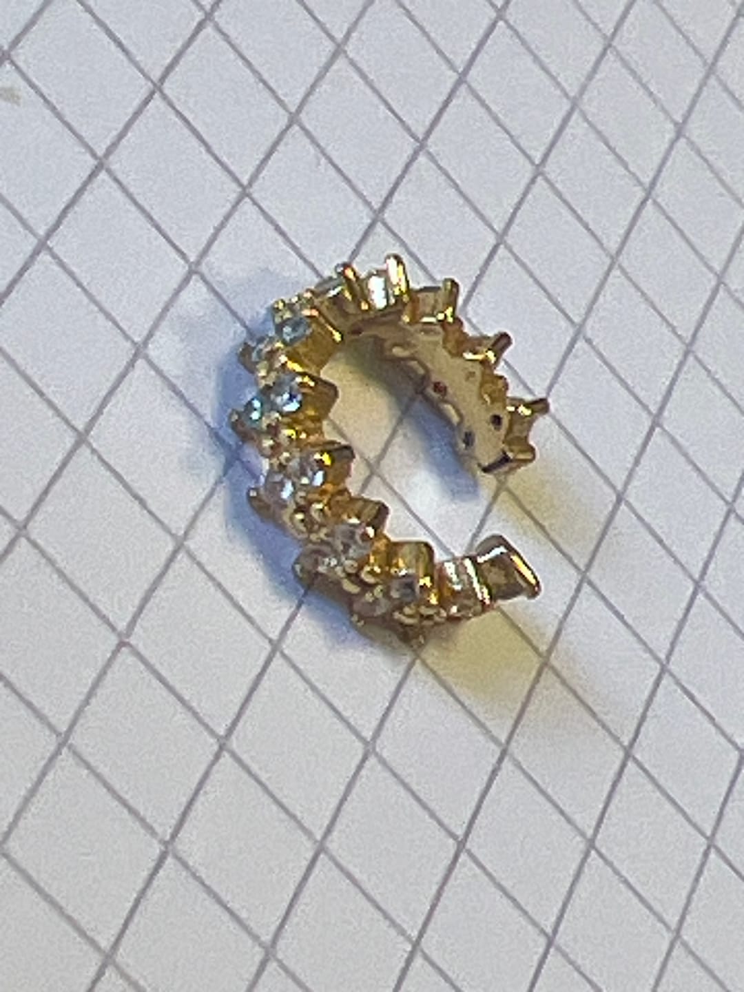 Customer photo review of Brili Ear Cuff | 18K vergoldet