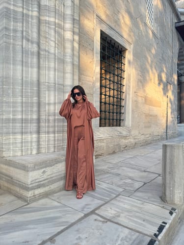 Customer photo review of Brown Dana Bell Set