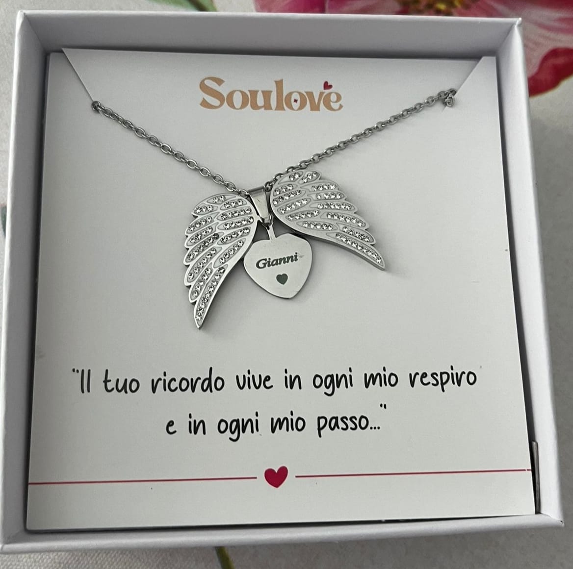 Customer photo review of Collana Angelo del mio cuore con incisione personalizzata, Collanina con nome del tuo angelo