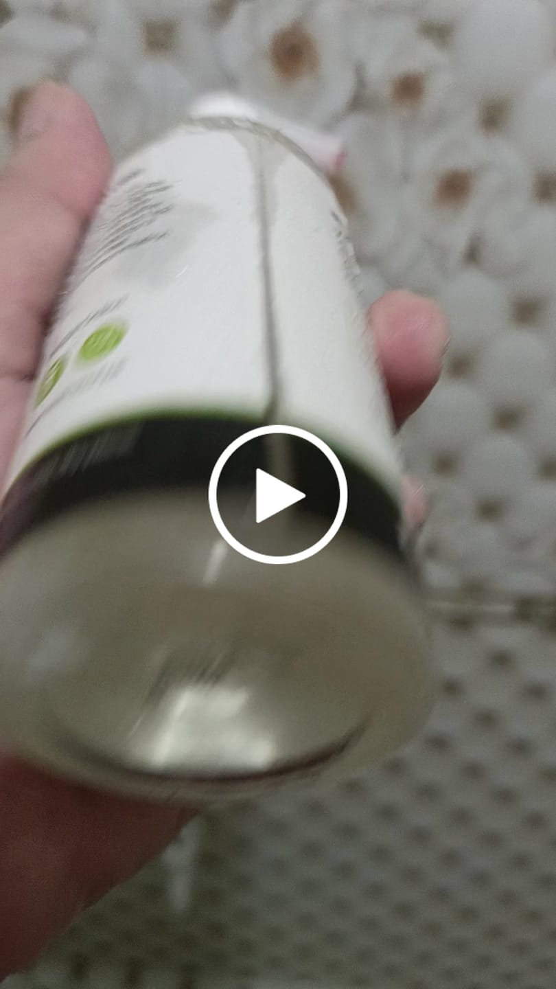 Customer video review of Astronut Men's Intimate Wash - Natural Care for Freshness & Hygiene