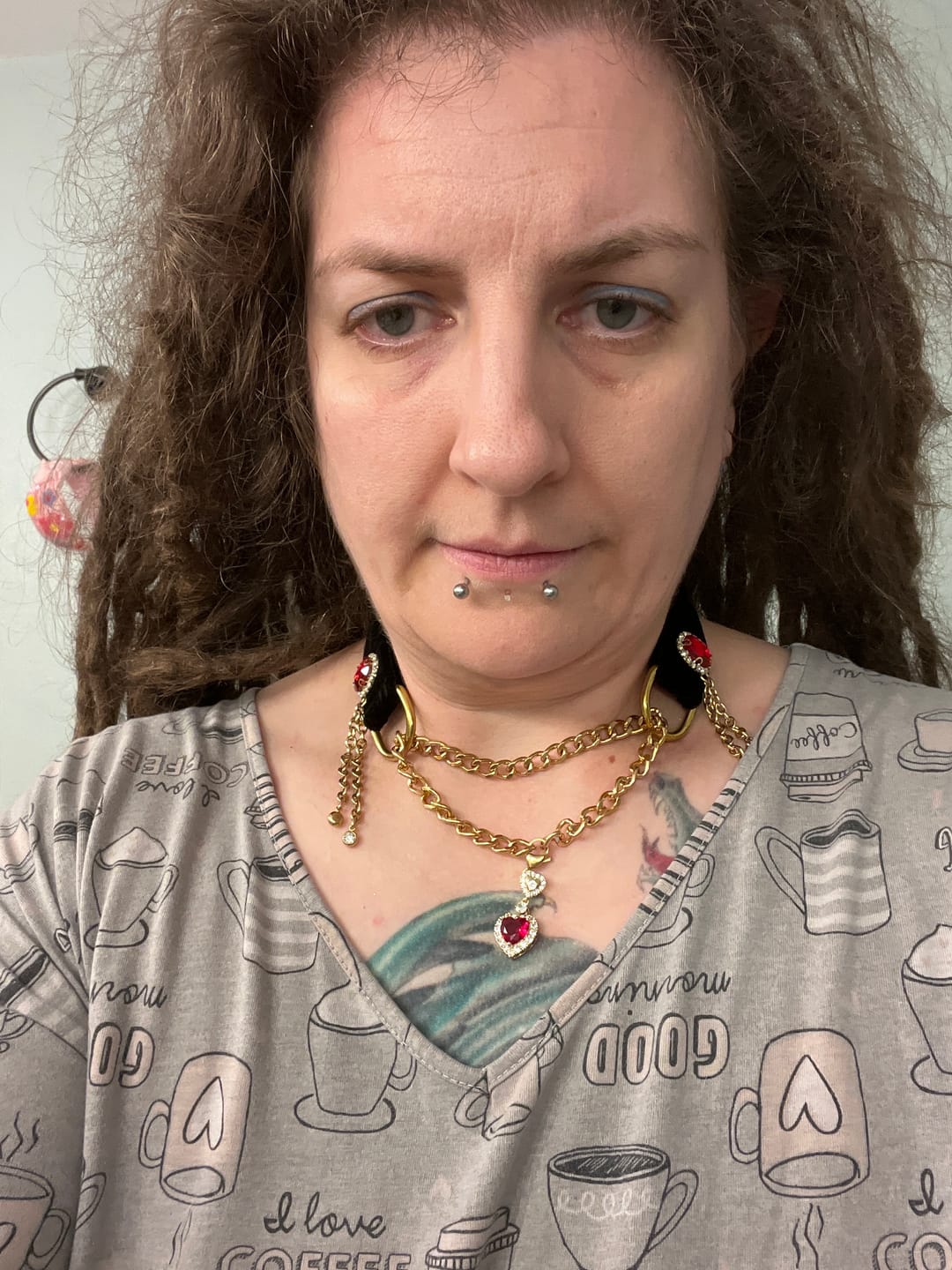 Customer photo review of Queen's Poison Veil Velvet Choker