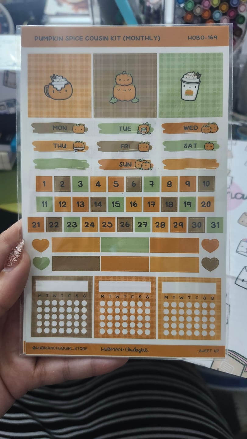 Customer photo review of Pumpkin Spice Theme Hobonichi Cousin Monthly Kit (Set of 2)