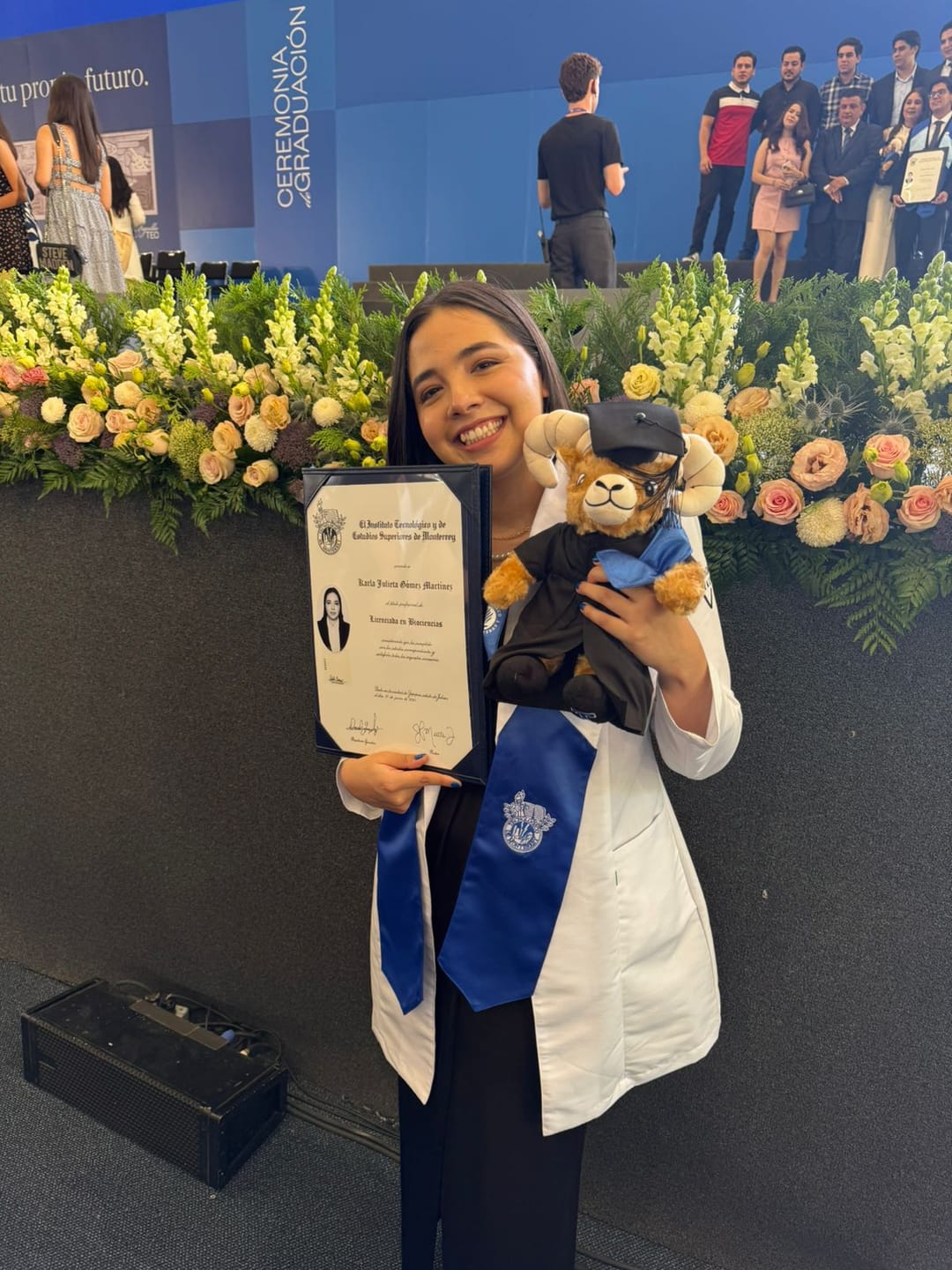 Customer photo review of TEUS Graduado