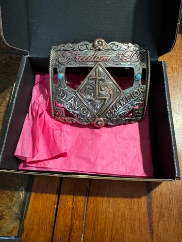 Customer photo review of Buckle Style 209