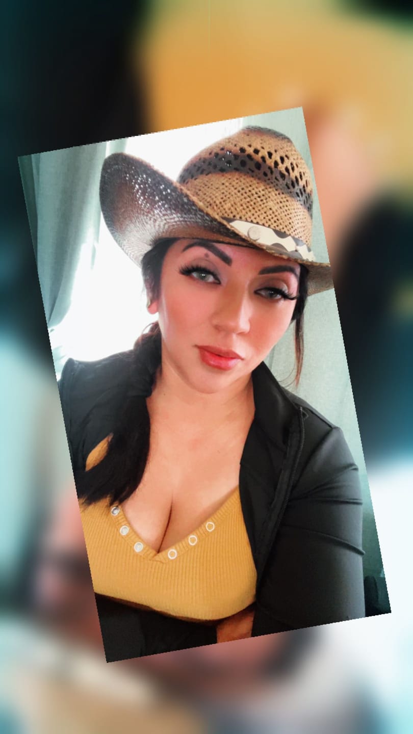 Customer photo review of Elite Sandy Gray Prescription Colored Contact Lenses