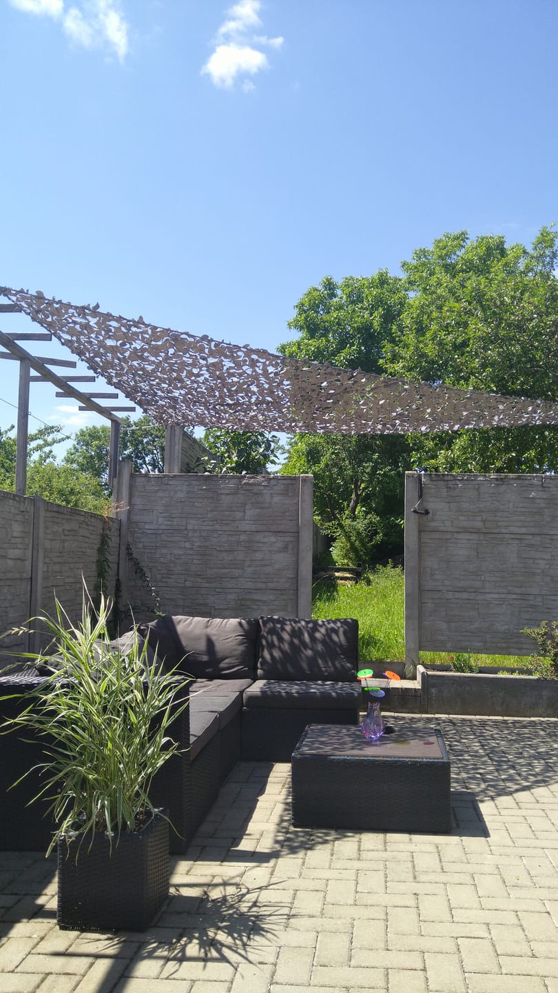 Customer photo review of Graues dreieckiges Tarnnetz