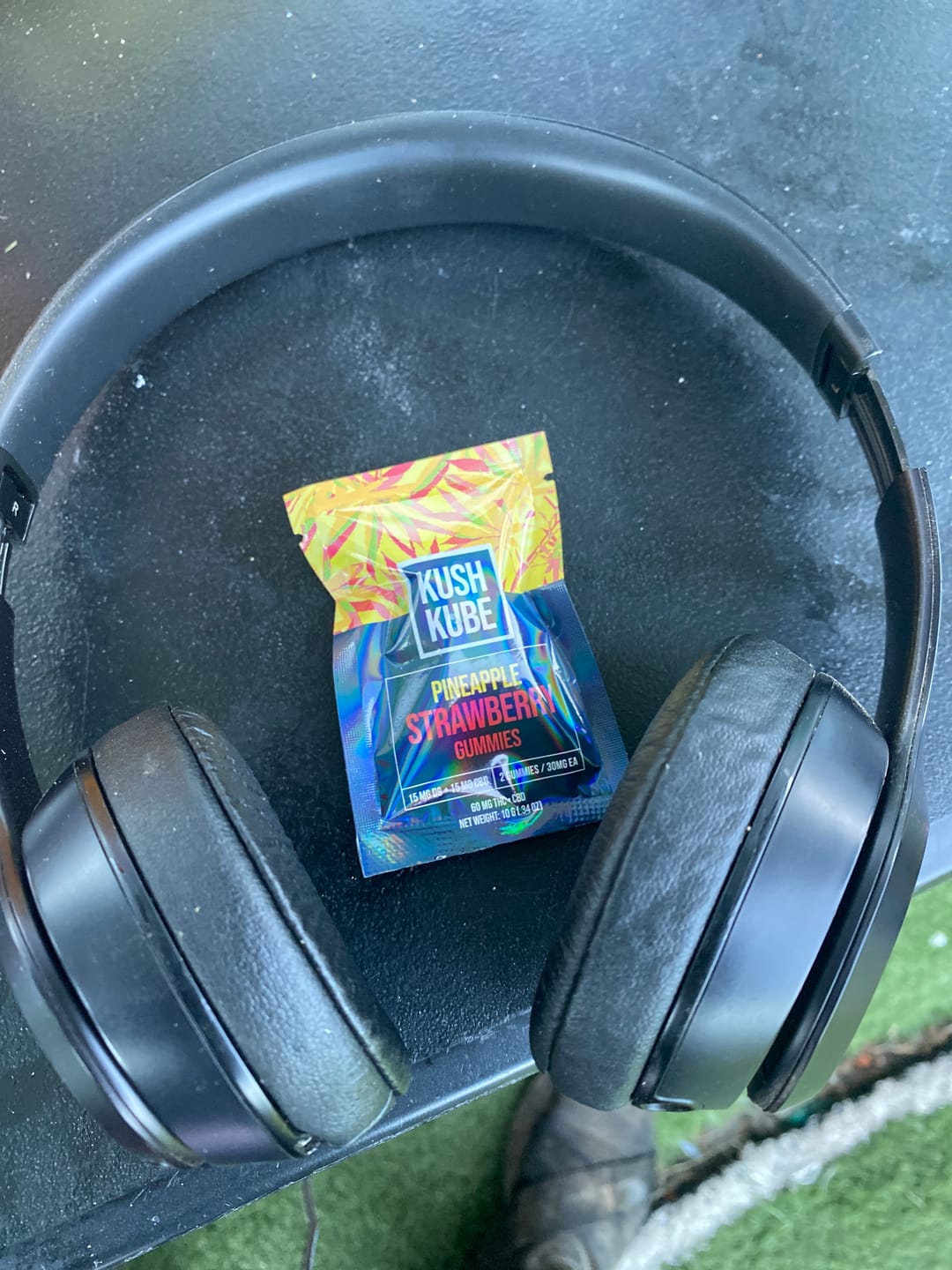 Customer photo review of Pineapple Strawberry Kush Kube - 15mg THC