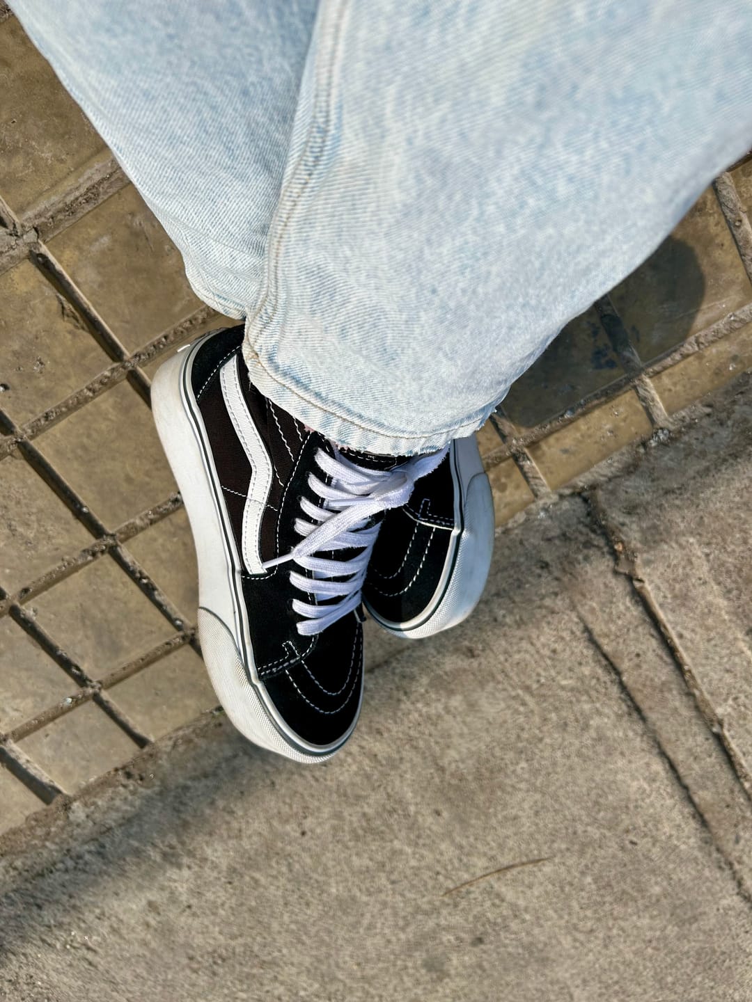 Customer photo review of Zapatilla Vans Sk8-Hi Tapered Stackform Mujer Negro