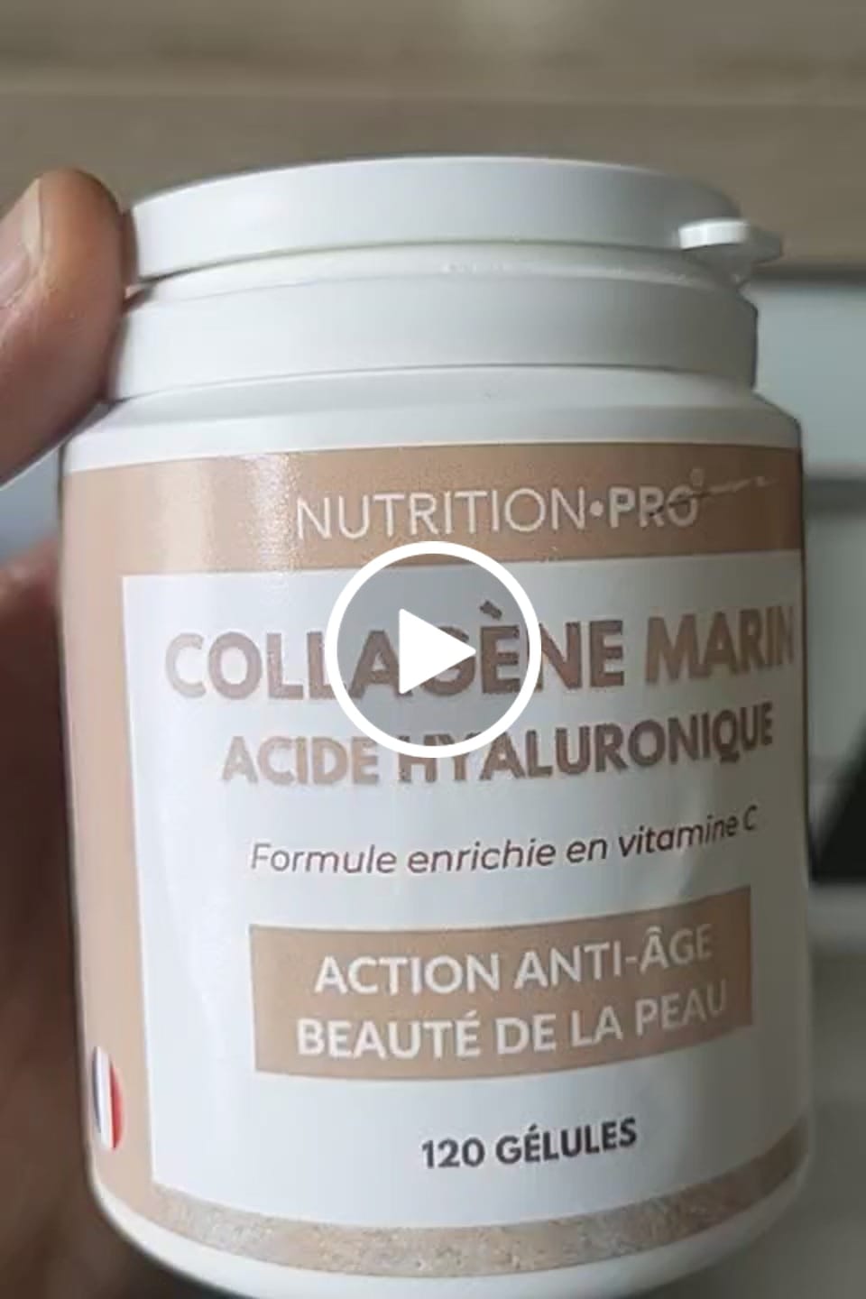 Customer video review of COLLAGÈNE MARIN HYDROLYSÉ / ACIDE HYALURONIQUE - 120 GÉLULES