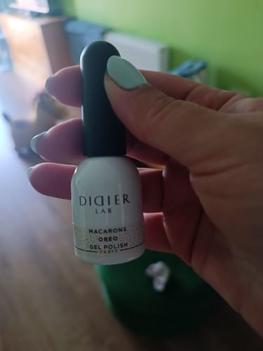 Customer photo review of Gel Polish Macarons, Didier Lab, Oreo