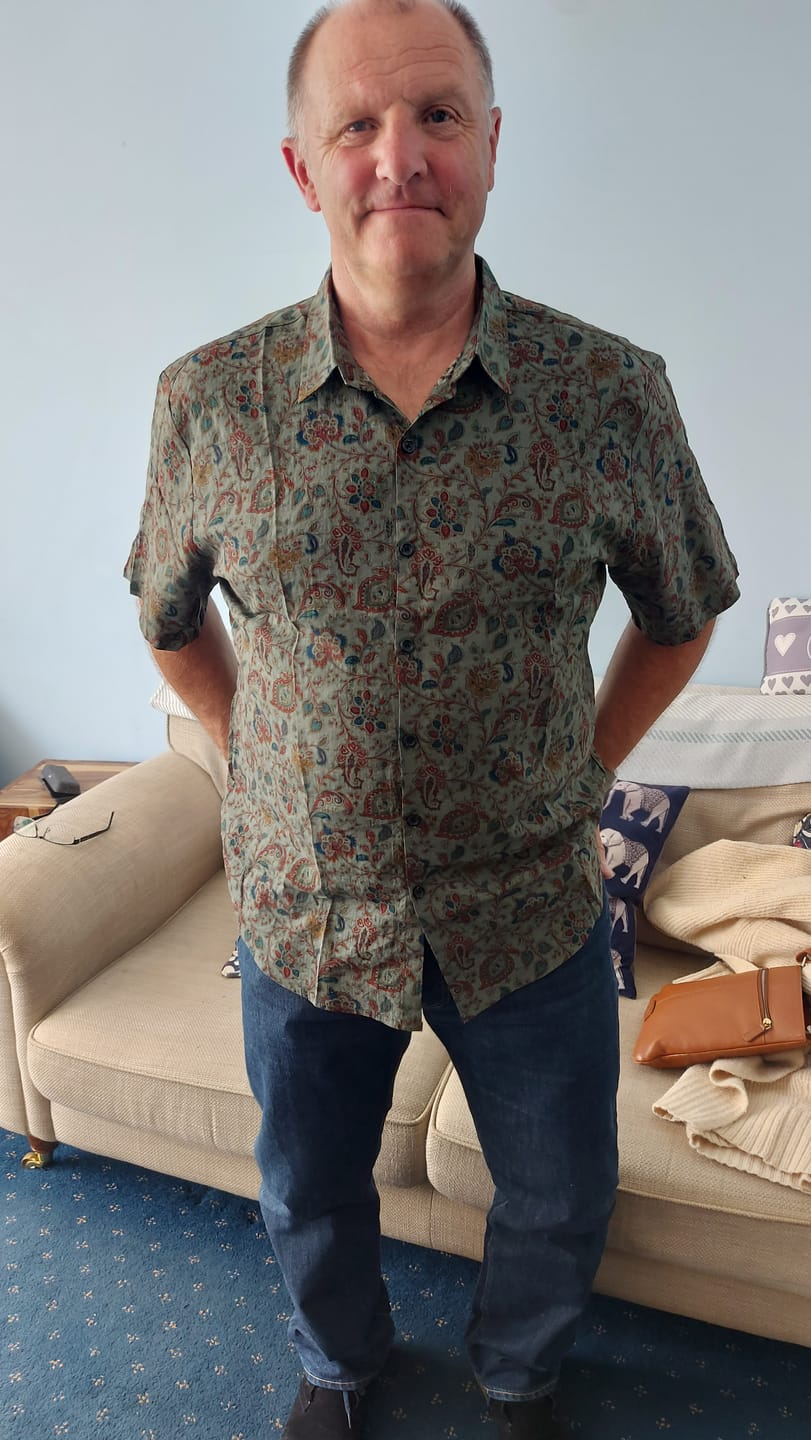 Customer photo review of Men's Retro Paisley 70s Green Holiday Button Up Vintage Short Sleeve Shirt