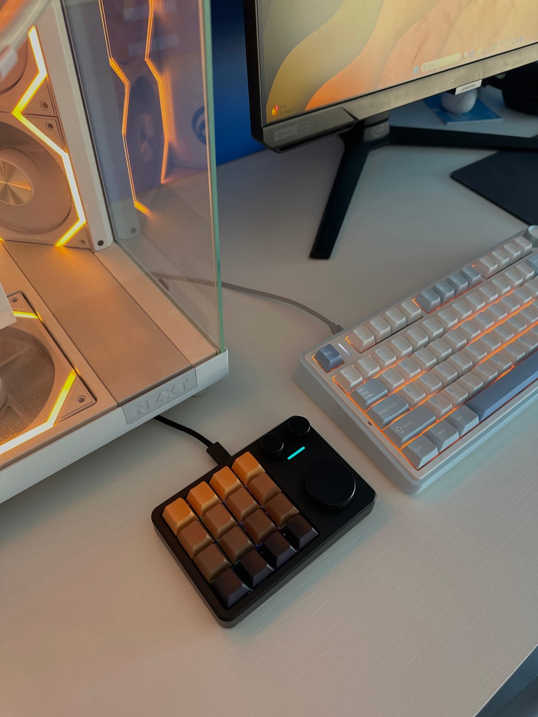 Customer photo review of KiiBOOM Cybrix 16