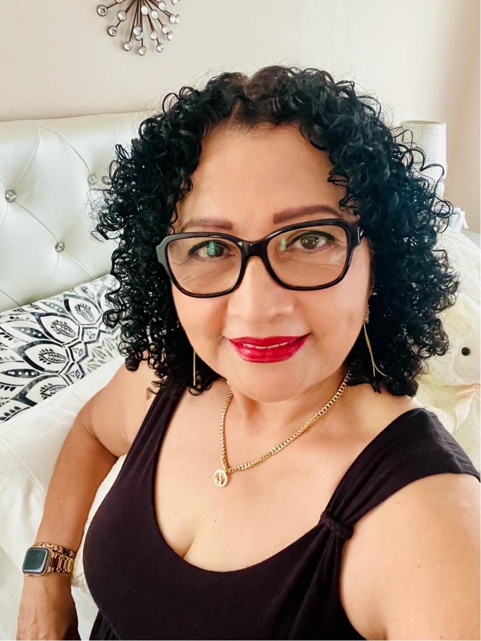 Customer photo review of LUXIIVA®  HOLLOW CAPITAL INITIAL NECKLACE
