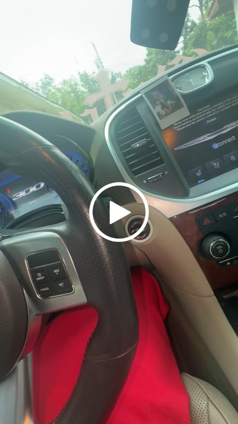 Customer video review of Round "SRT" Steering Wheel Center Badge