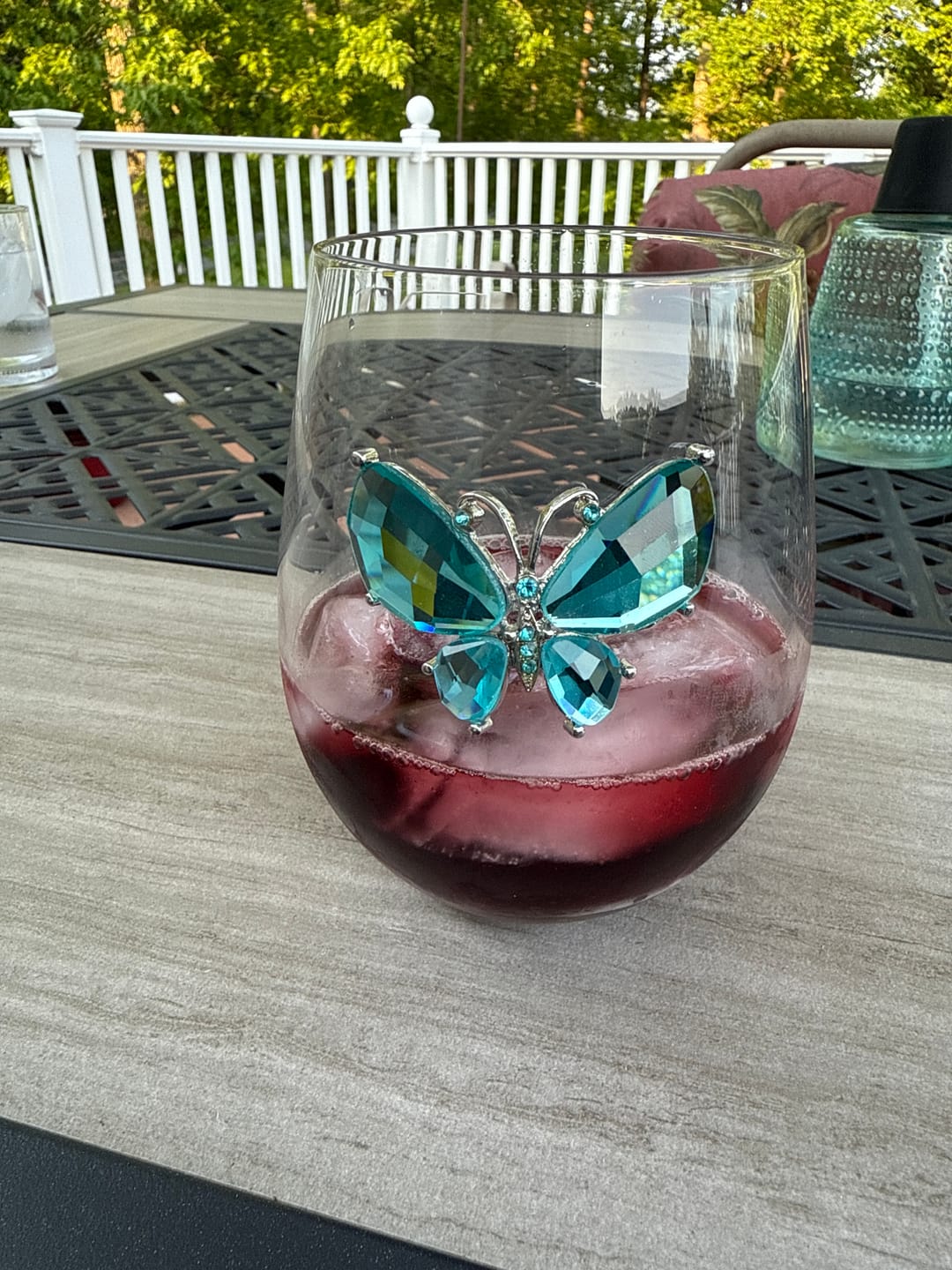 Customer photo review of YOURS Non-Alcoholic Wine California Chardonnay