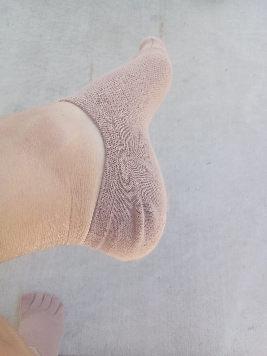 Customer photo review of Toe Socks No Show - 5 Pairs