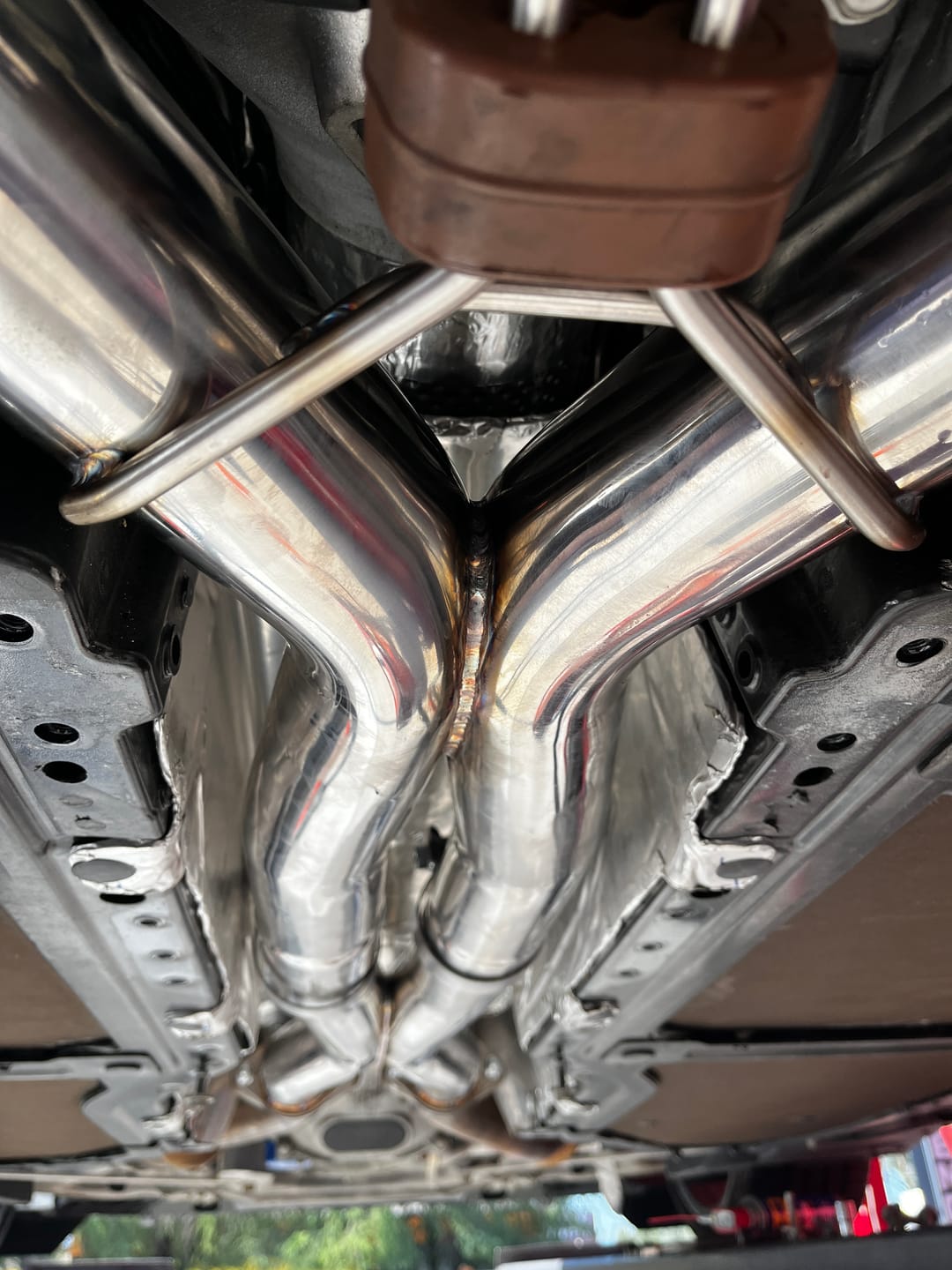 Customer photo review of Corvette C7 3" 6.2L V8 3" Connection Performance X-Pipe