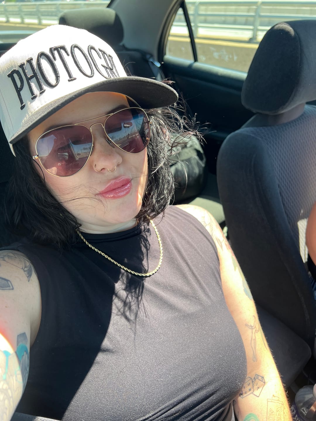 Customer photo review of PHOTOGRL - Trucker Hat