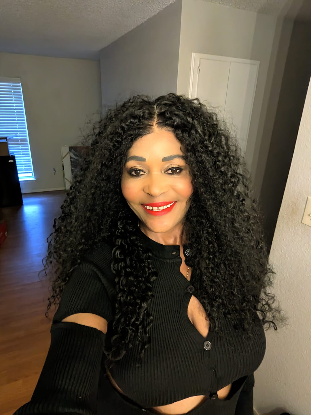 Customer photo review of Sensationnel What Lace Glueless Pre-Tweezed 13x6 HD Lace Front Wig - ALEENA