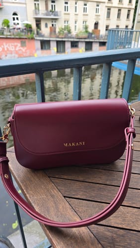 Customer photo review of CHLOIE - BURGUNDY