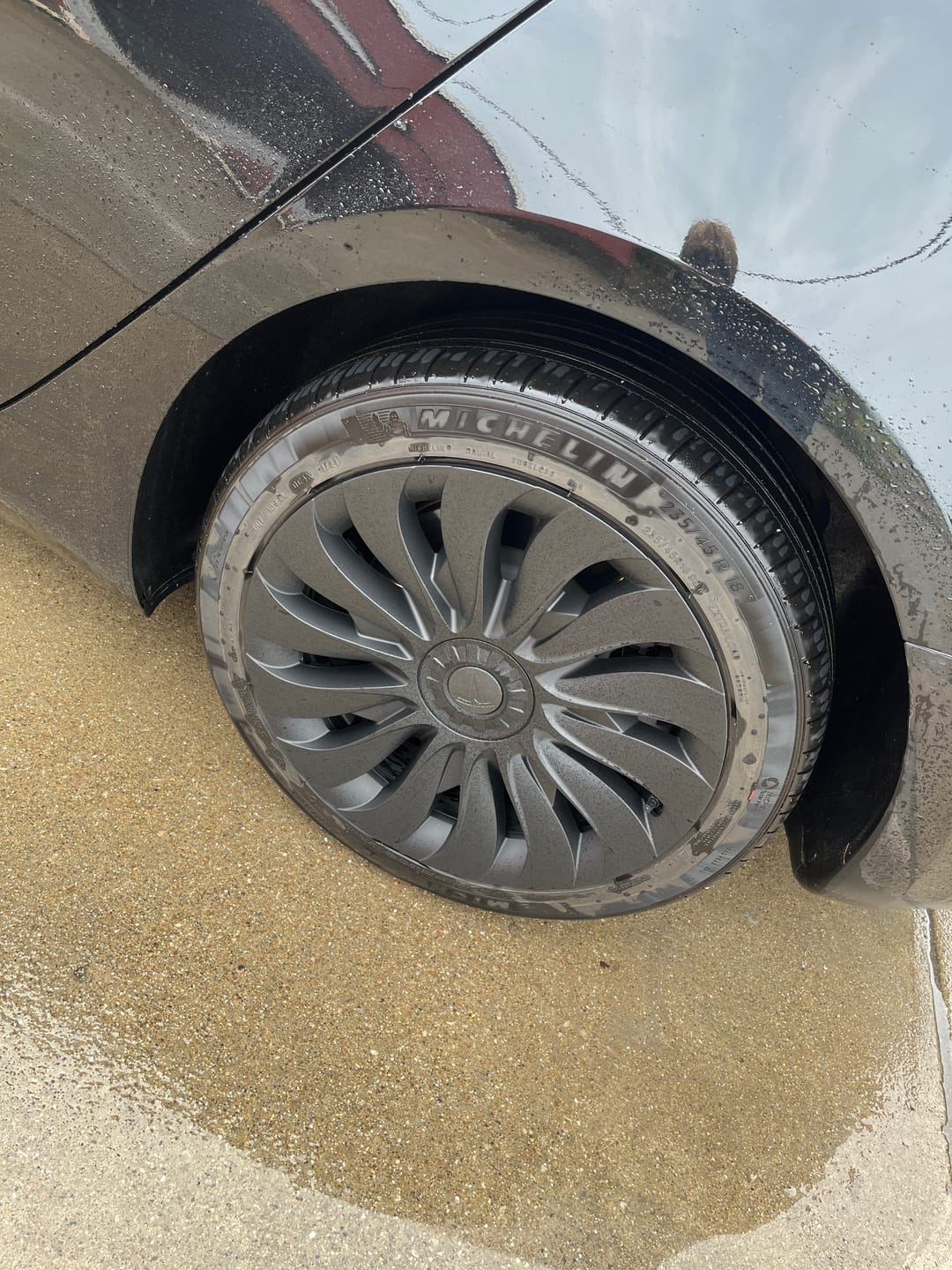 Customer photo review of TESPLUS 18'' Hurricane Style Wheel Cover for Model 3