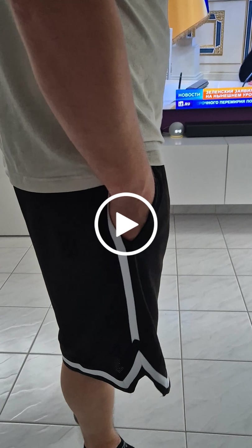 Customer video review of Lifestyle Herren Shorts schwarz mit weißen Streifen by SAEBIS®