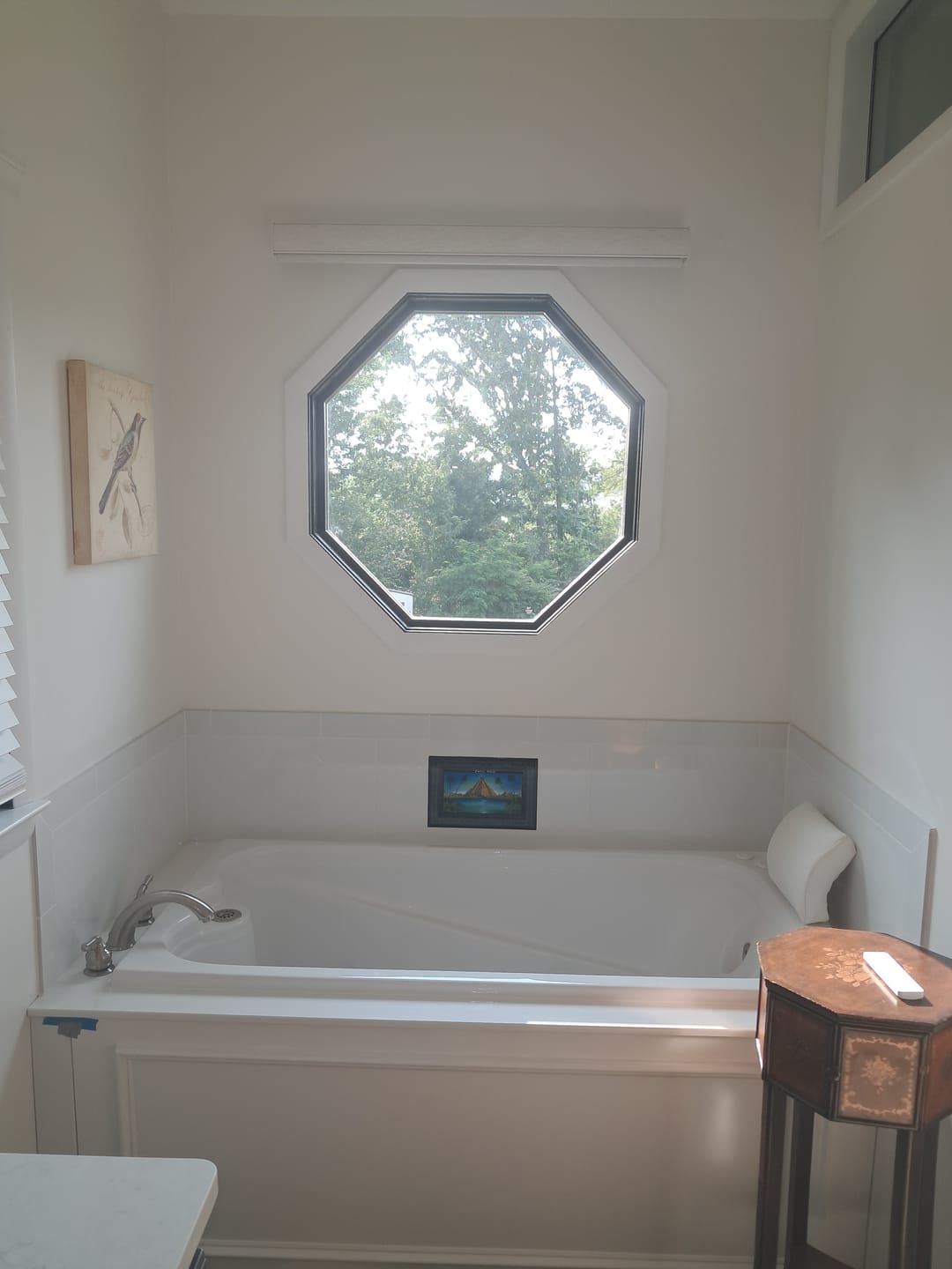 Customer photo review of SmartWings Motorized Light Filtering Roller Shades 70% Blackout Linen
