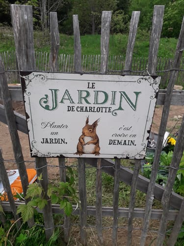 Customer photo review of Jardin | Pancarte Personnalisée