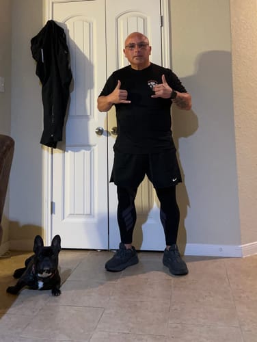 Customer photo review of Compression Sleeves V2 for Knees and Legs