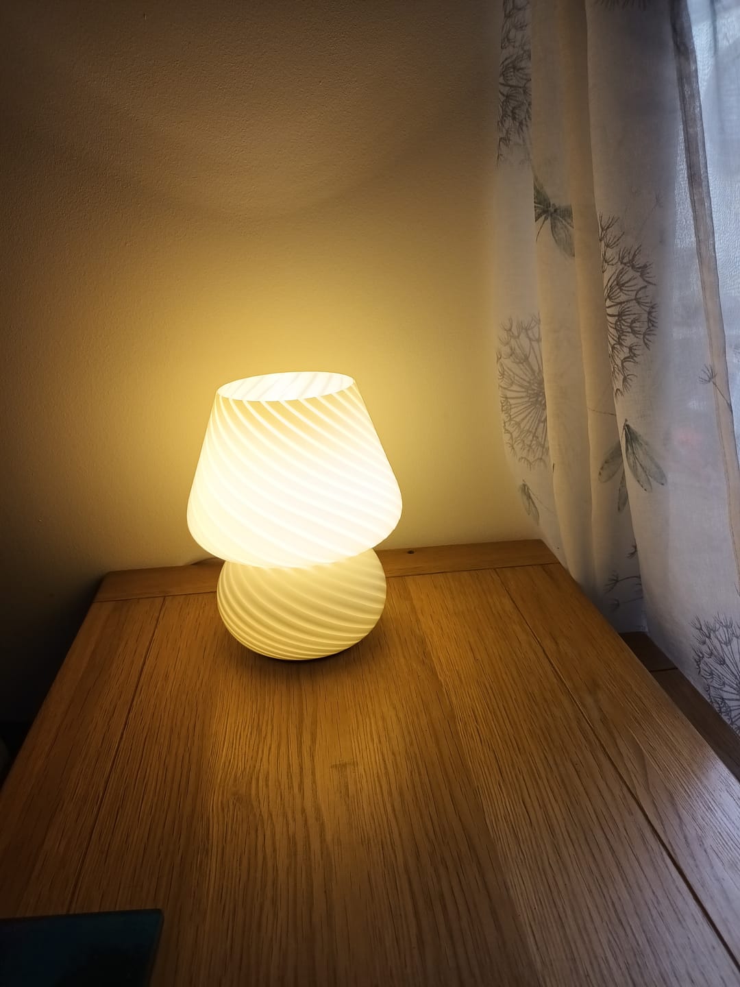 Customer photo review of Murano Mushroom Table Lamp