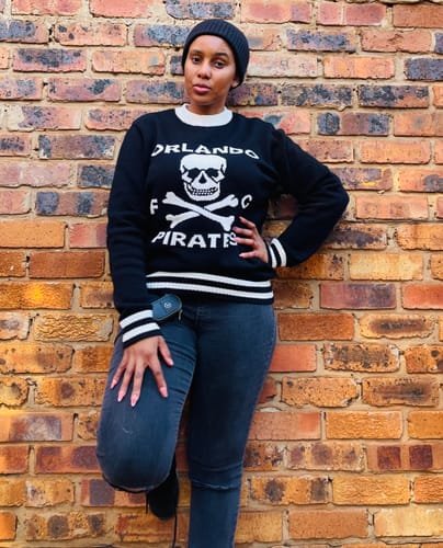 undefined review of Orlando Pirates Tipped Crew Knit LS Jersey- Black image 1 out of 1