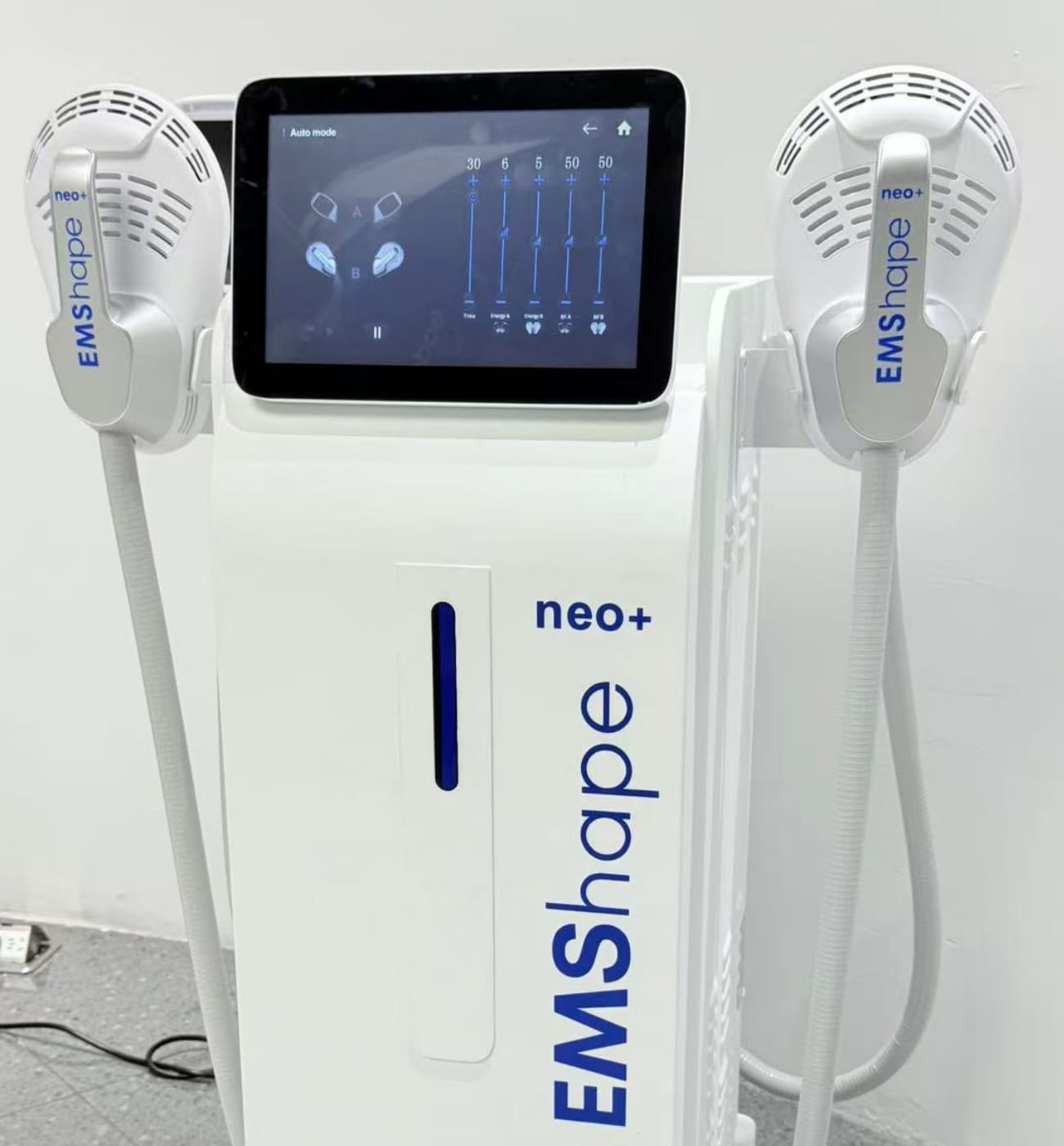 Customer photo review of EMShape® Neo Plus Body Sculpt Machine 5 in 1