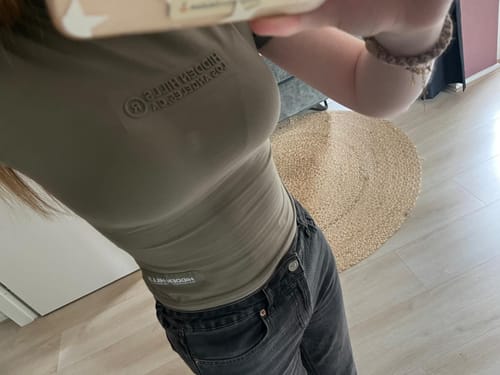 Customer photo review of EMBOSSED T-SHIRT SAGE