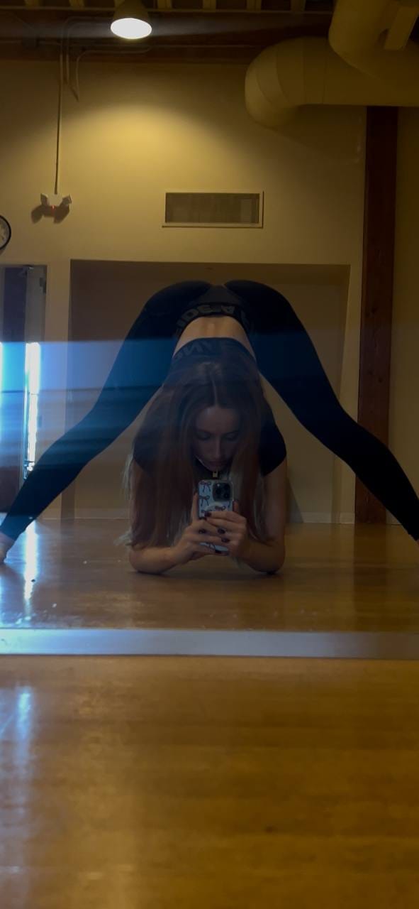 Customer photo review of Leggings Extra Sex Black Skin