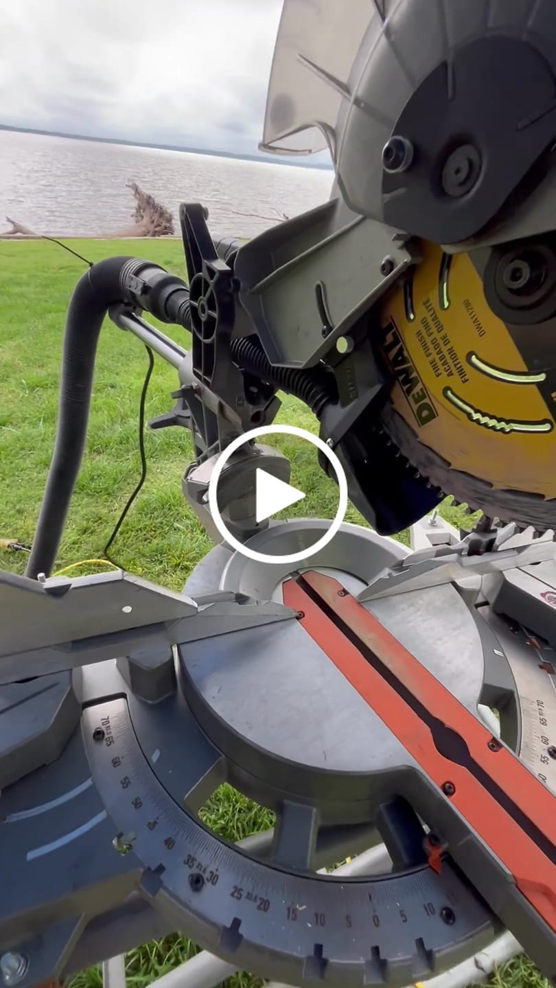 Customer video review of Ridgid 12" Sliding Miter Saw Dust Collection Chute (R4222)