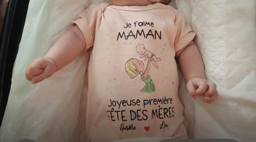 Customer photo review of Meilleurs parents - Body bébé personnalisé pour la fête des mères et la fête des pères