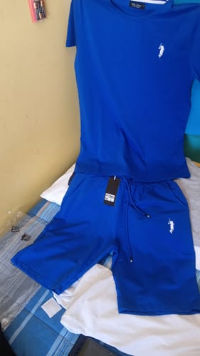 Giuseppe F. review of T-Shirt LA JOYA image 1 out of 1