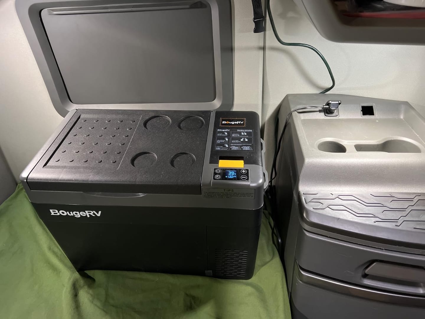 Customer photo review of BougeRV CRPRO30 30L 12V Portable Car Fridge Freezer