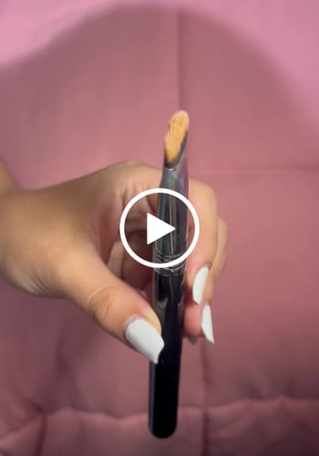 Customer video review of RUNWAY COLLECTION - JL18 PINCEL DELGADO PARA CONTORNO