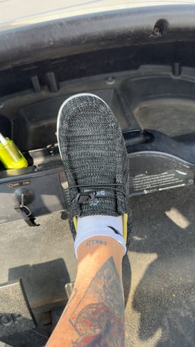 Customer photo review of SKŌNI Men's Golf Shoe - Black
