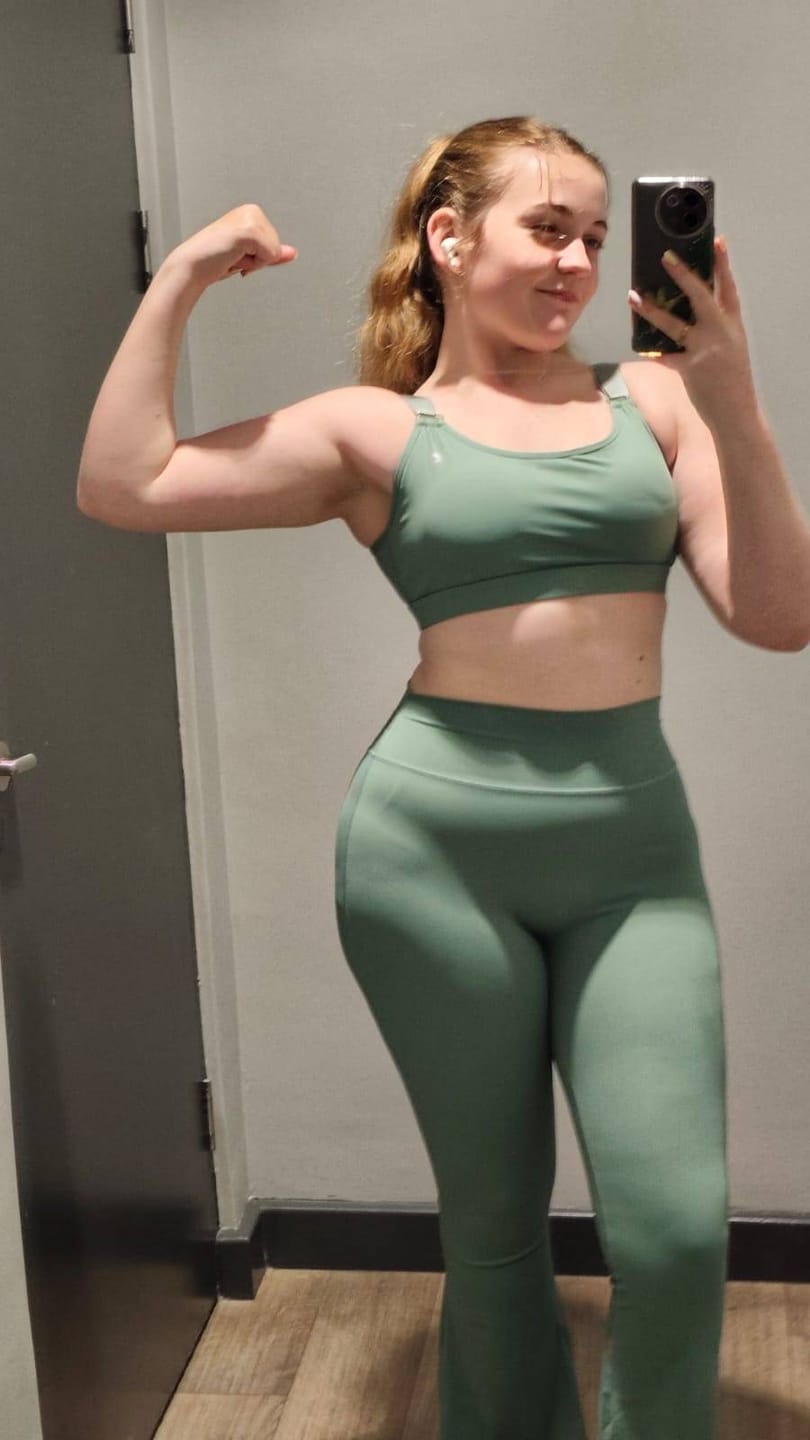 Customer photo review of High-Waist Kick Flare Leggings