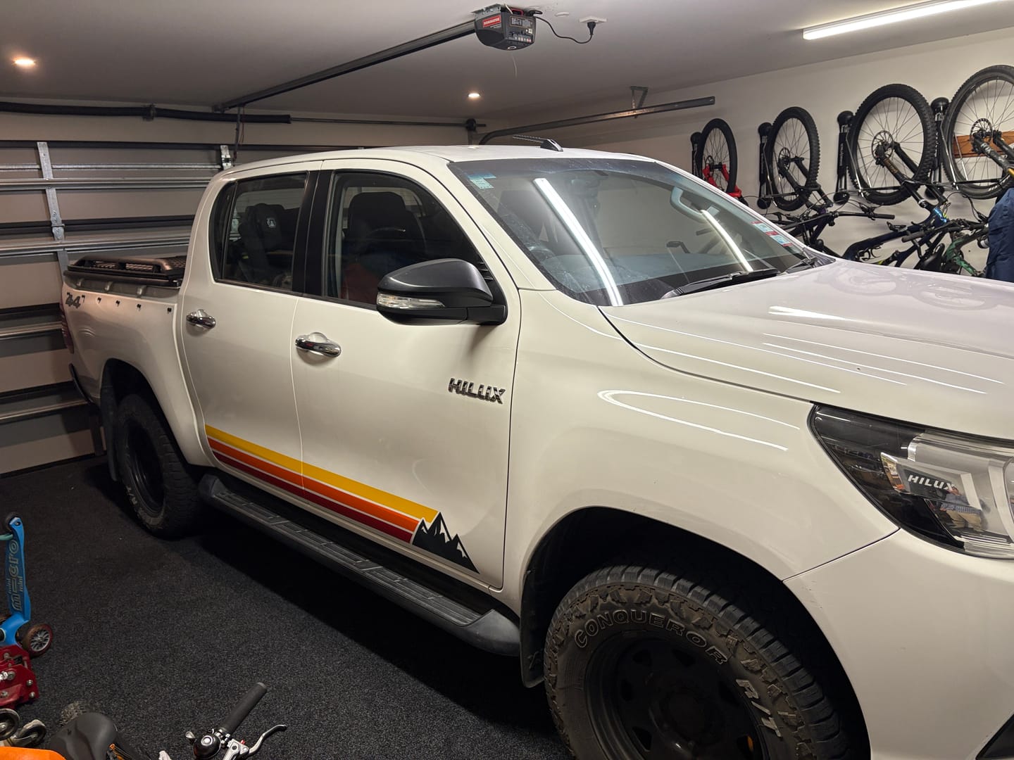 Customer photo review of Toyota 4runner mountain decal side stripe