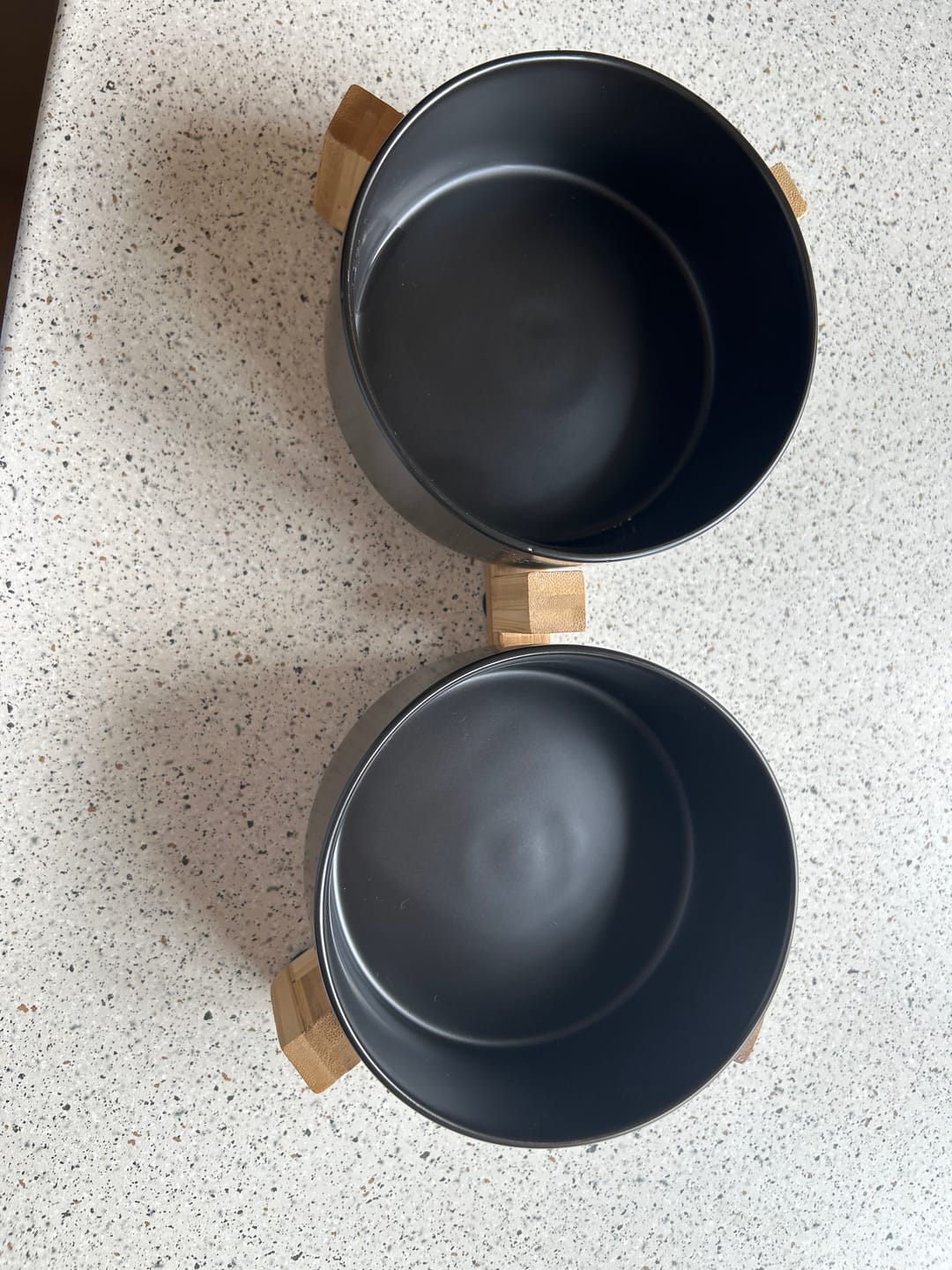 Customer photo review of Keramisk Skålsæt m. Træstativ - Sort