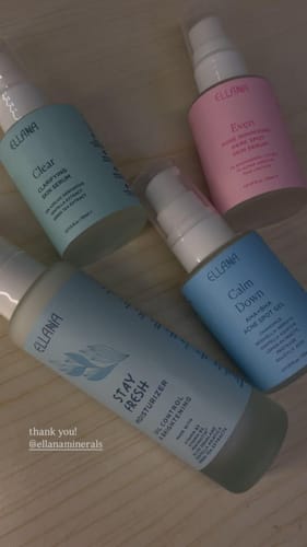 Customer photo review of Stay Fresh Moisturizer Controls Oil and Brightens