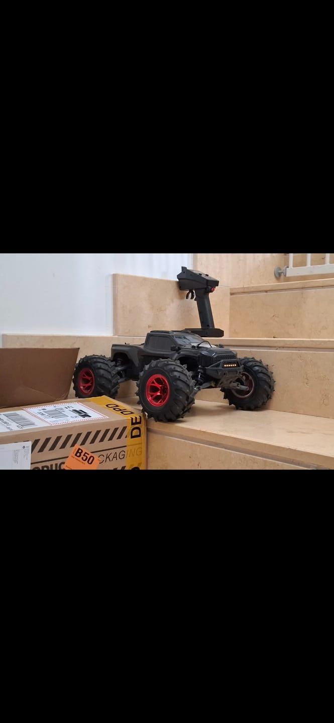 Customer photo review of Aluminum Rear Upper Suspension Arm,with S2 Turnbuckle For RZ001