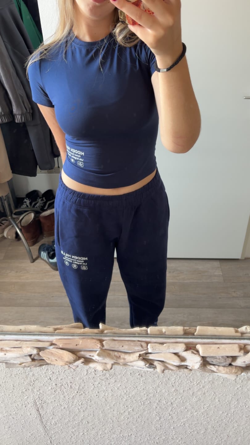 Customer photo review of LABEL STRAIGHT LEG SWEATPANTS NAVY
