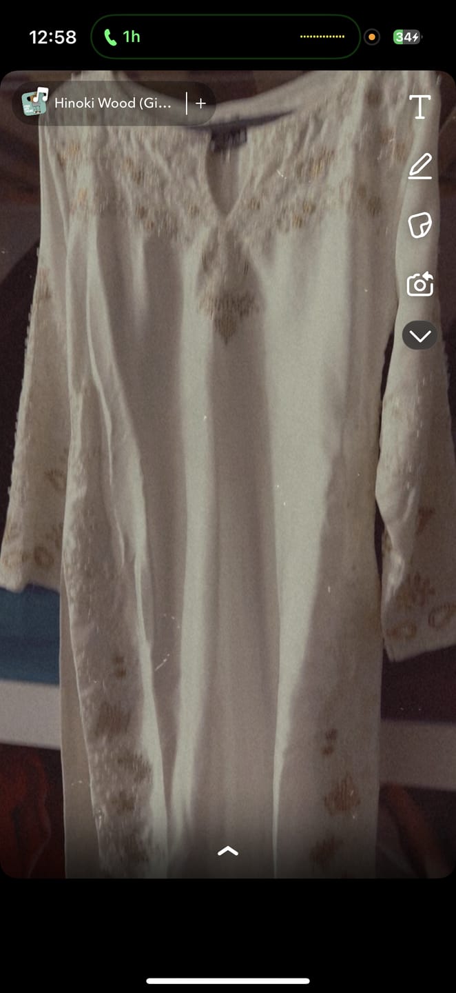 Customer photo review of SRB1315 - Sehrish.B Designer
