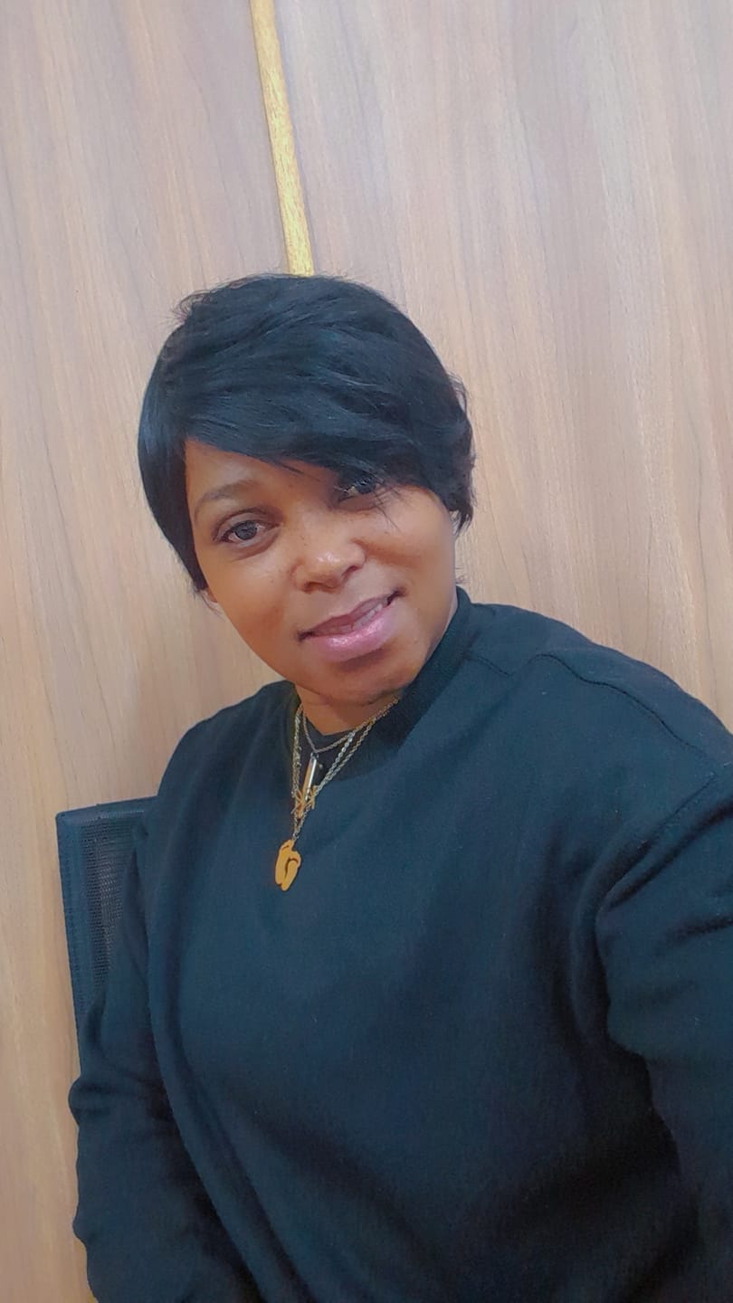 Customer photo review of Brazilian Pixie Wig - Straight